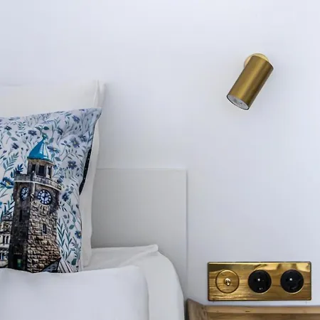 The Theater Living Apartman *
