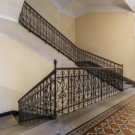 The Theater Living Βουδαπέστη