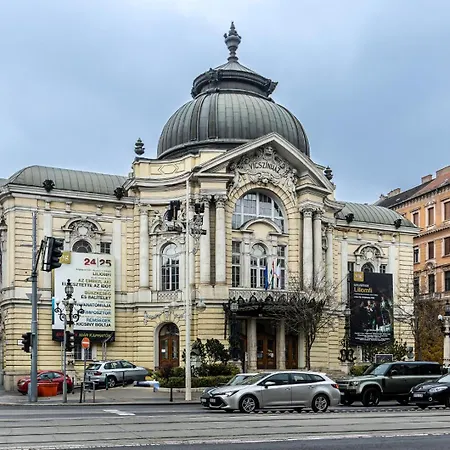 The Theater Living Διαμέρισμα